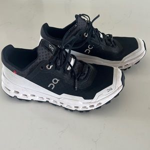 On-running black womens shoes